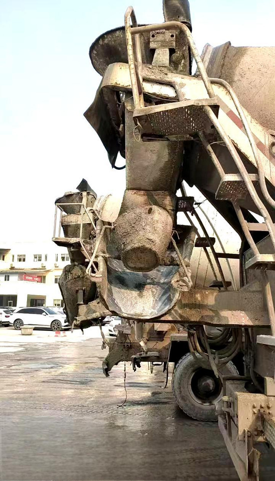 XCMG Official Construction Cement Mixer G4804B 12m³ Used Mobile Concrete Mixer Truck for sale - Concrete mixer drum: picture 5 XCMG Official Construction Cement Mixer G4804B 12m³ Used Mobile Concrete Mixer Truck for sale - Concrete mixer drum: picture 5