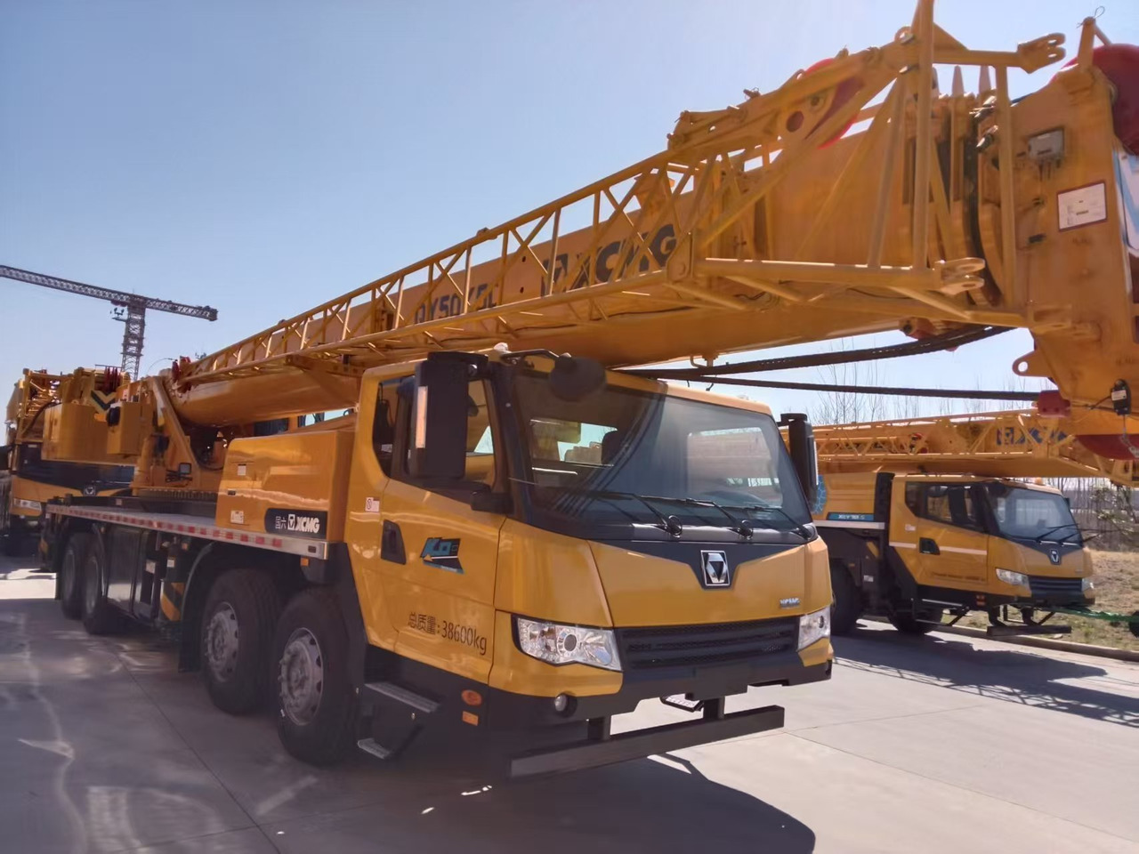 XCMG Official Second Hand 50 Ton Mobile Crane QY50K5D _5 Hydraulic Truck Mounted Crane Price For Sale - Mobile crane: picture 2 XCMG Official Second Hand 50 Ton Mobile Crane QY50K5D _5 Hydraulic Truck Mounted Crane Price For Sale - Mobile crane: picture 2