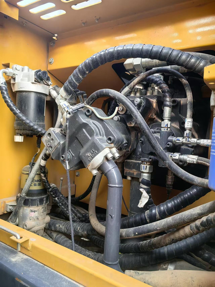 XCMG Official Second Hand Rotary Drill Machine XR160E Small Crawler Drill Rig Hot Sale - Drilling rig: picture 3 XCMG Official Second Hand Rotary Drill Machine XR160E Small Crawler Drill Rig Hot Sale - Drilling rig: picture 3