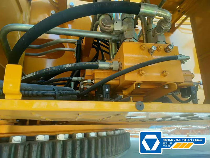 XCMG QY180K5C 180ton second hand truck crane for sale - Mobile crane: picture 2 XCMG QY180K5C 180ton second hand truck crane for sale - Mobile crane: picture 2