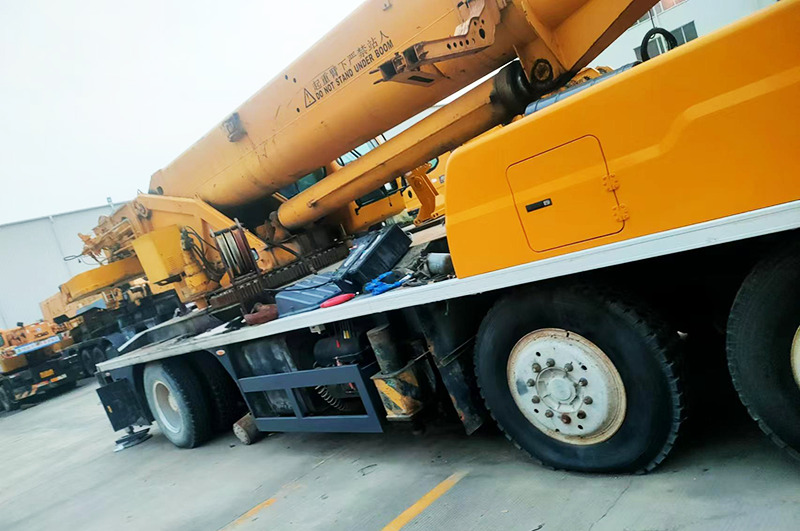 XCMG QY70K-I 70ton lifting machine hoist truck crane price - Mobile crane: picture 3 XCMG QY70K-I 70ton lifting machine hoist truck crane price - Mobile crane: picture 3