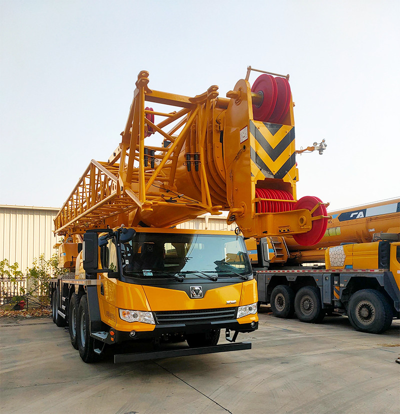 XCMG XCT100L7-I 100ton used pickup mobile hoist crane price - Mobile crane: picture 5 XCMG XCT100L7-I 100ton used pickup mobile hoist crane price - Mobile crane: picture 5
