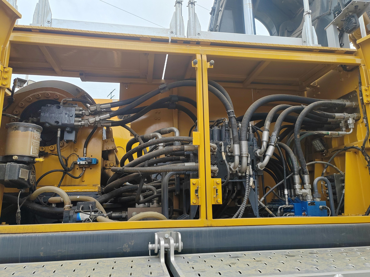 Drilling rig XCMG XR200E Hydraulic Crawler Rotary Drilling Rig: picture 8