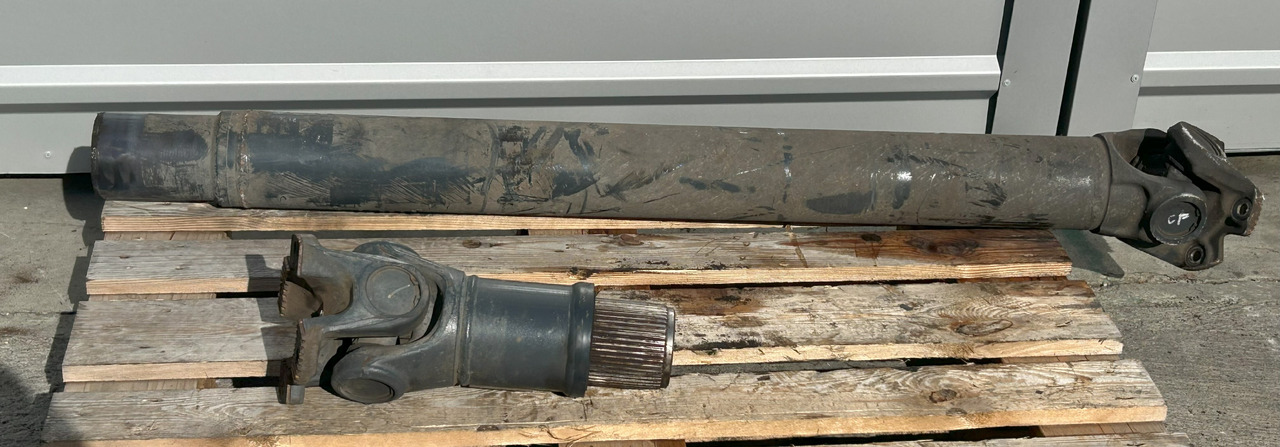 DAF CF EURO 6 440 DRIVE SHAFT LENGTH 1640 MM - Propeller shaft: picture 1 DAF CF EURO 6 440 DRIVE SHAFT LENGTH 1640 MM - Propeller shaft: picture 1