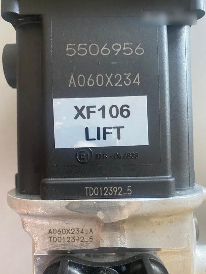 DAF NEW euro 6 5506956 DAF EURO 6 truck - Exhaust system for Truck: picture 3 DAF NEW euro 6 5506956 DAF EURO 6 truck - Exhaust system for Truck: picture 3