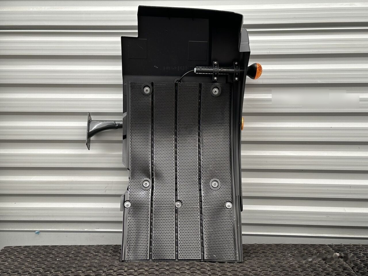IVECO EUROCARGO 5801551258 - Fender for Truck: picture 5 IVECO EUROCARGO 5801551258 - Fender for Truck: picture 5