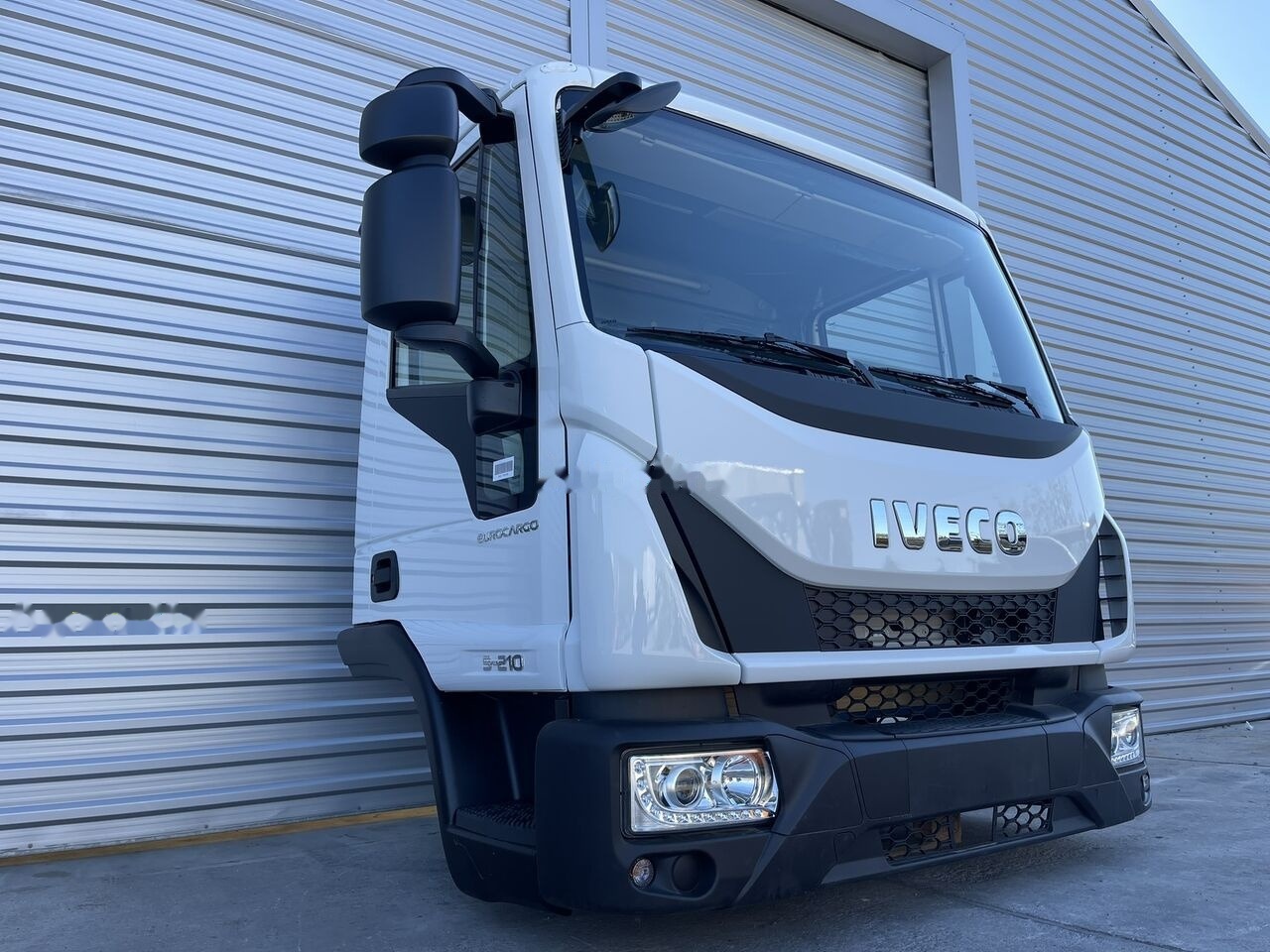 IVECO Eurocargo for IVECO Eurocargo DAY cabine - Cab for Car: picture 2 IVECO Eurocargo for IVECO Eurocargo DAY cabine - Cab for Car: picture 2