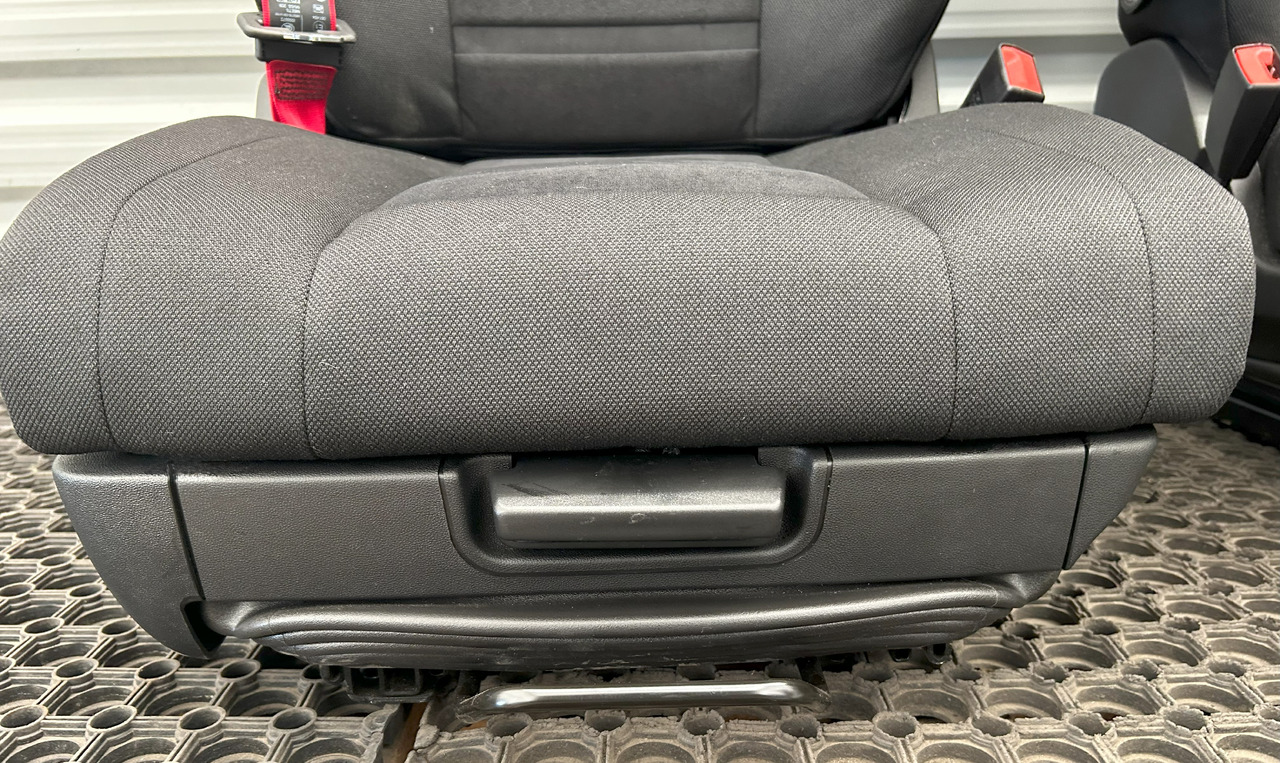 IVECO NEW SEAT IVECO S-WAY - Seat: picture 2 IVECO NEW SEAT IVECO S-WAY - Seat: picture 2