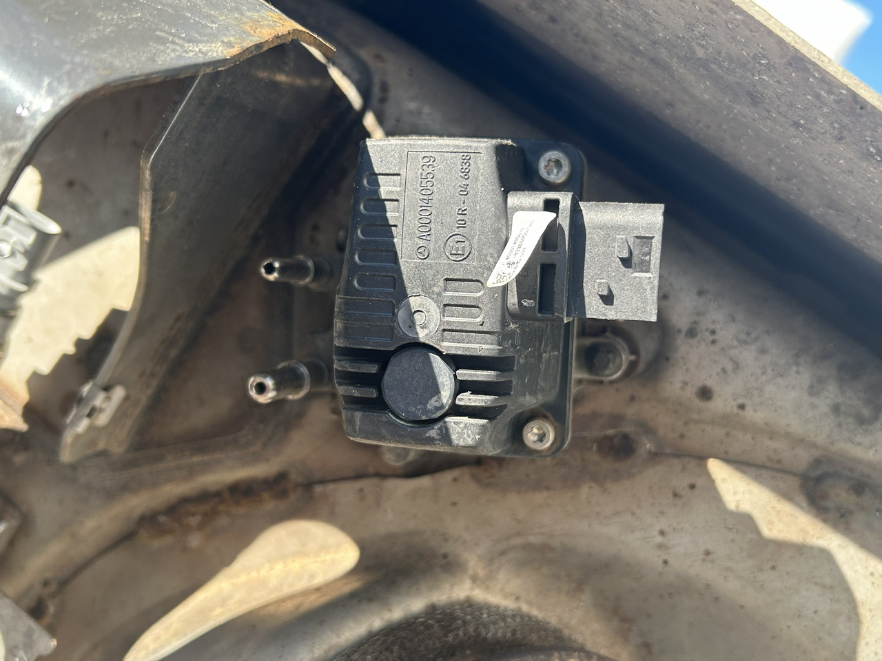 MERCEDES-BENZ ACTROS MP4 DPF CATALYTIC CONVERTER A0084901912 A0094905612 - Catalytic converter for Truck: picture 5 MERCEDES-BENZ ACTROS MP4 DPF CATALYTIC CONVERTER A0084901912 A0094905612 - Catalytic converter for Truck: picture 5