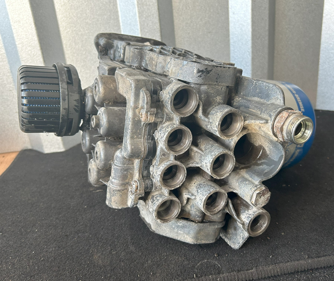 MERCEDES-BENZ ACTROS MP4 EAPU AIR DRYER - Brake parts for Truck: picture 5 MERCEDES-BENZ ACTROS MP4 EAPU AIR DRYER - Brake parts for Truck: picture 5