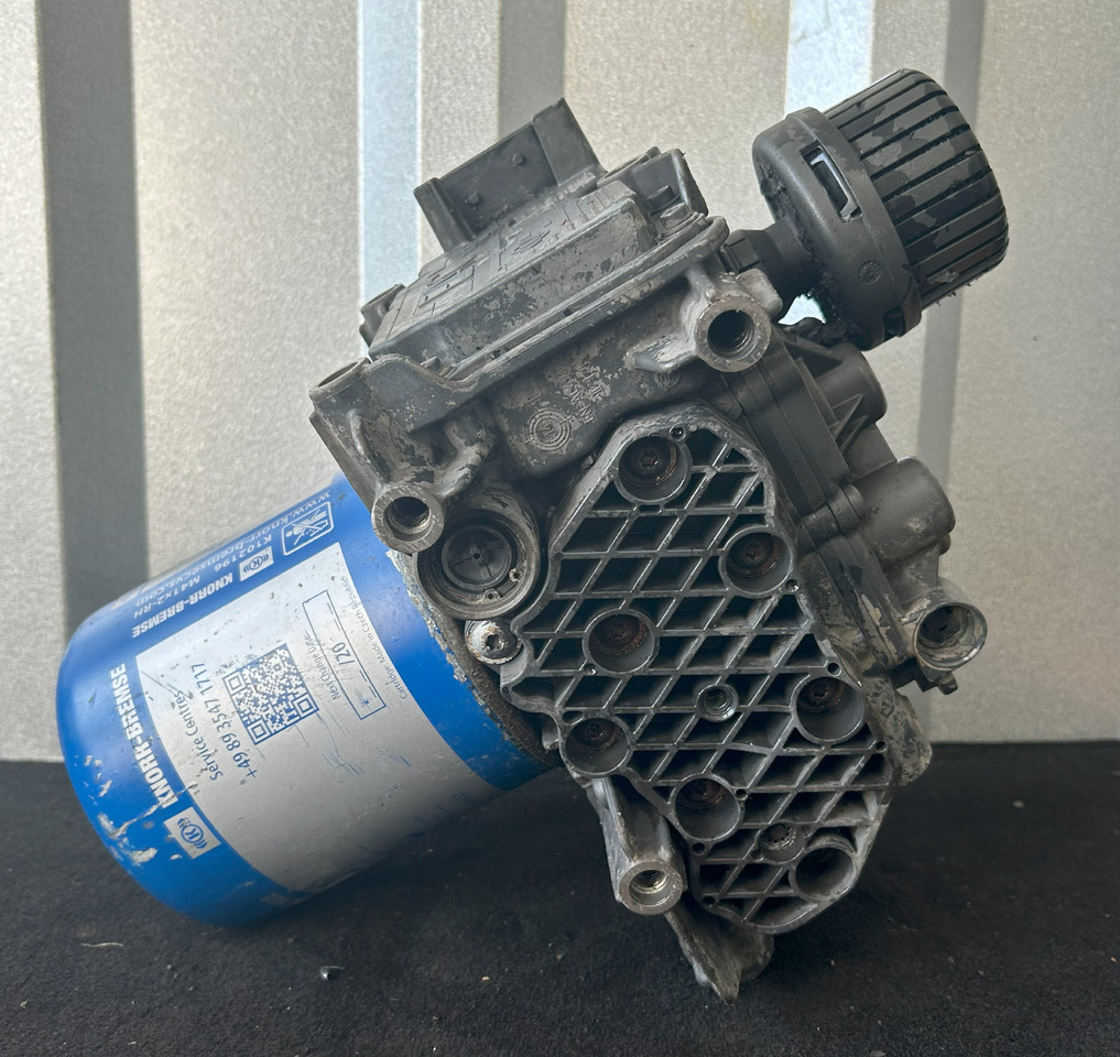 MERCEDES-BENZ ACTROS MP4 EAPU AIR DRYER - Brake parts for Truck: picture 4 MERCEDES-BENZ ACTROS MP4 EAPU AIR DRYER - Brake parts for Truck: picture 4