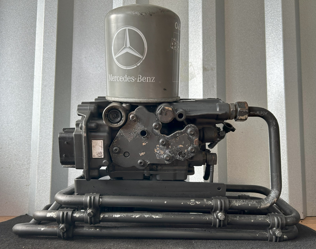 MERCEDES-BENZ ACTROS MP4 EAPU AIR DRYER WITH COIL - Brake parts for Truck: picture 3 MERCEDES-BENZ ACTROS MP4 EAPU AIR DRYER WITH COIL - Brake parts for Truck: picture 3