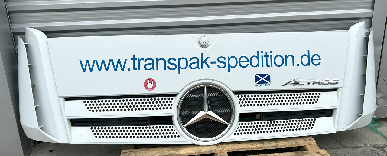 MERCEDES-BENZ ACTROS MP4 FRONT PANEL COMPLETE HOOD AND GRILL - Body and exterior: picture 1 MERCEDES-BENZ ACTROS MP4 FRONT PANEL COMPLETE HOOD AND GRILL - Body and exterior: picture 1