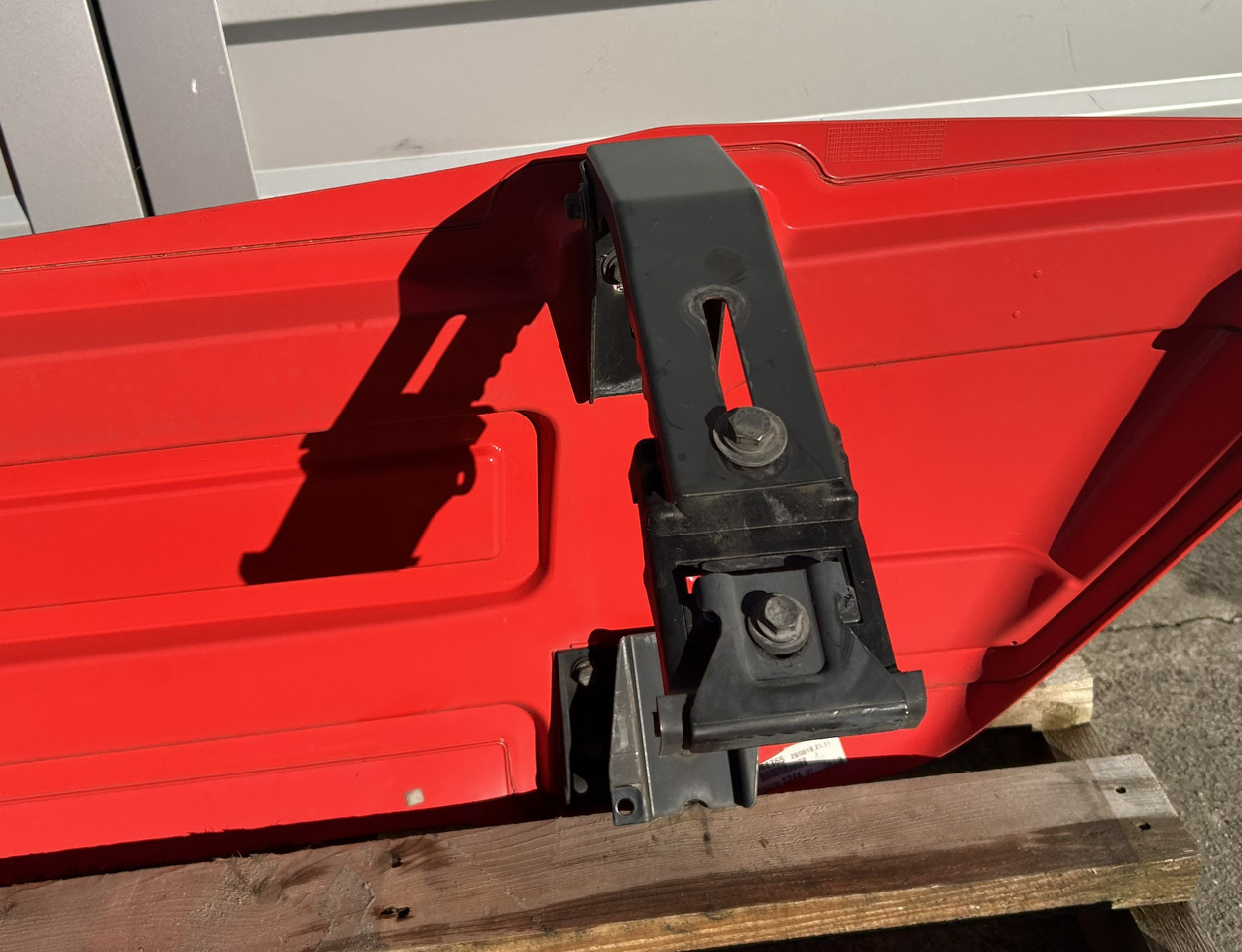 MERCEDES-BENZ ACTROS MP4 SPOILER - Aerodynamics/ Spoiler for Truck: picture 3 MERCEDES-BENZ ACTROS MP4 SPOILER - Aerodynamics/ Spoiler for Truck: picture 3