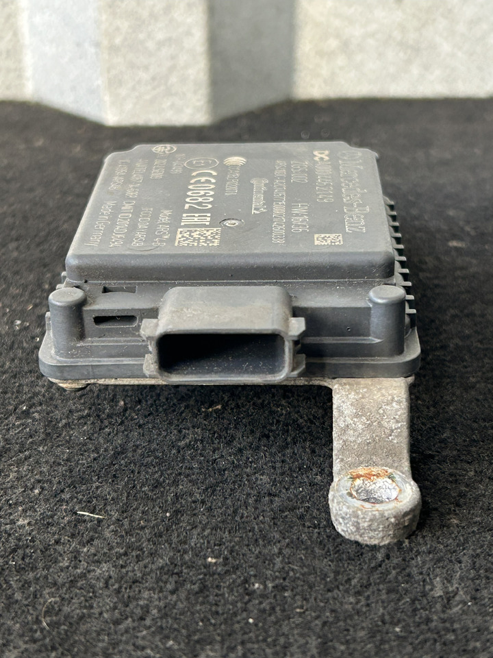 MERCEDES-BENZ RADAR DISTRONIC ACTROS MP4 - ECU: picture 3 MERCEDES-BENZ RADAR DISTRONIC ACTROS MP4 - ECU: picture 3