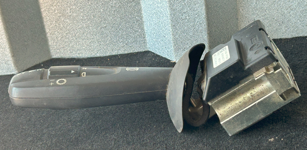 MERCEDES GEAR SHIFT PAPER ACTROS MP4 - Gear stick: picture 4 MERCEDES GEAR SHIFT PAPER ACTROS MP4 - Gear stick: picture 4