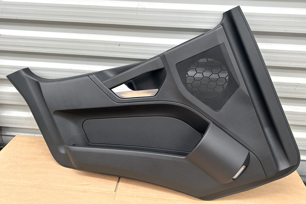 MERCEDES UPHOLSTERY DOOR LEFT SIDE AROCS ACTROS MP4 MP5 - Door and parts: picture 1 MERCEDES UPHOLSTERY DOOR LEFT SIDE AROCS ACTROS MP4 MP5 - Door and parts: picture 1