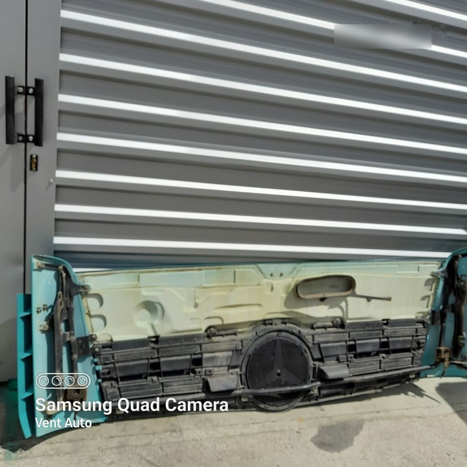 Mercedes-Benz ACTROS MP4 A9607500309   Mercedes-Benz A9607500309 - Hood for Truck: picture 4 Mercedes-Benz ACTROS MP4 A9607500309   Mercedes-Benz A9607500309 - Hood for Truck: picture 4