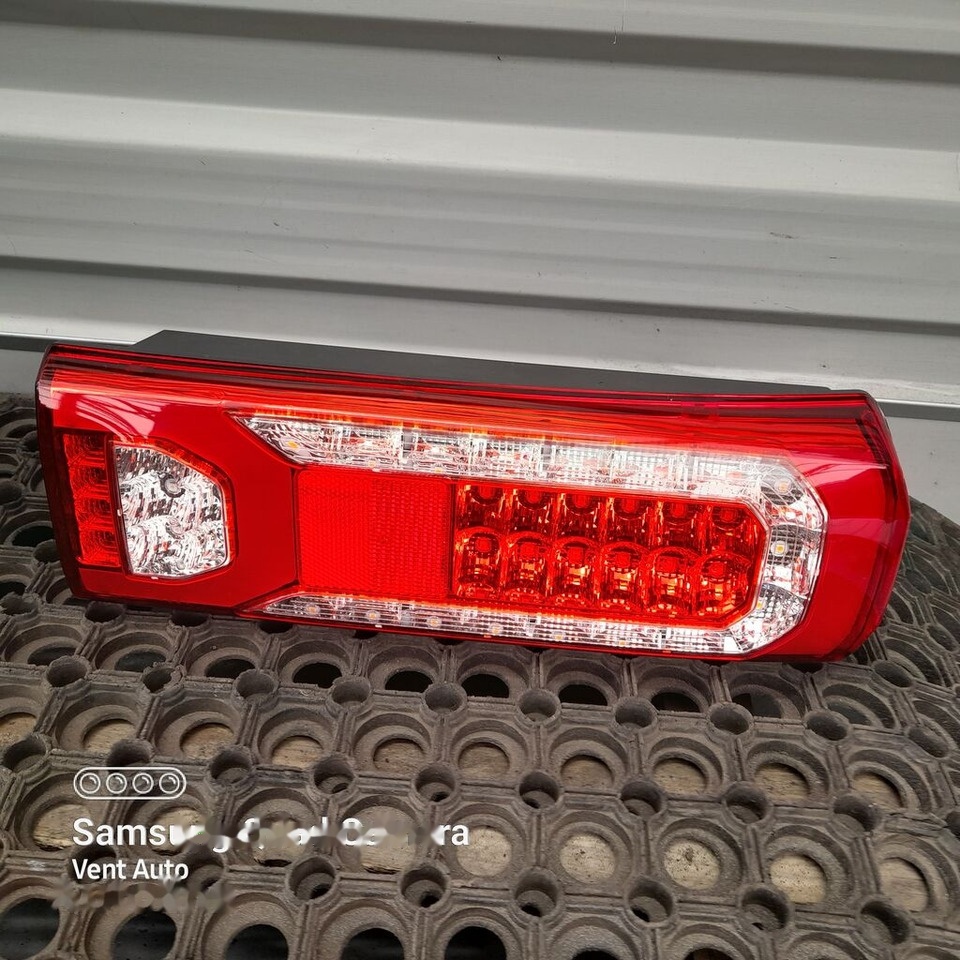 Mercedes-Benz ACTROS MP5 A0035443303 - Tail light for Truck: picture 1 Mercedes-Benz ACTROS MP5 A0035443303 - Tail light for Truck: picture 1