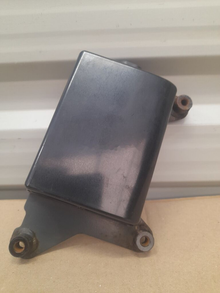 RADAR AKTYWNY ACC2 AEBS DAF XF 106 LIFT 2109334  DAF 2109334 XF 106 truck - Electrical system for Truck: picture 1 RADAR AKTYWNY ACC2 AEBS DAF XF 106 LIFT 2109334  DAF 2109334 XF 106 truck - Electrical system for Truck: picture 1