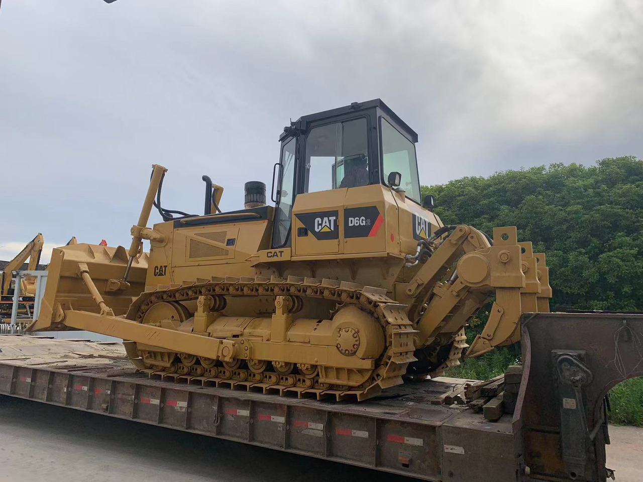 Caterpillar D6G, D6G2 Bulldozer Good Price Secondhand CAT Tracked Tractor - Bulldozer: picture 3 Caterpillar D6G, D6G2 Bulldozer Good Price Secondhand CAT Tracked Tractor - Bulldozer: picture 3