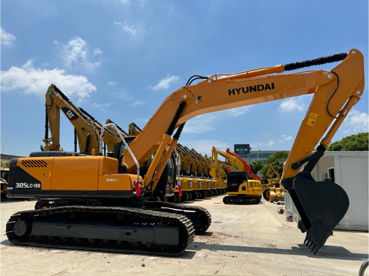 Hyundai 305LC-9S Good Price Used Excavator - Crawler excavator: picture 5 Hyundai 305LC-9S Good Price Used Excavator - Crawler excavator: picture 5