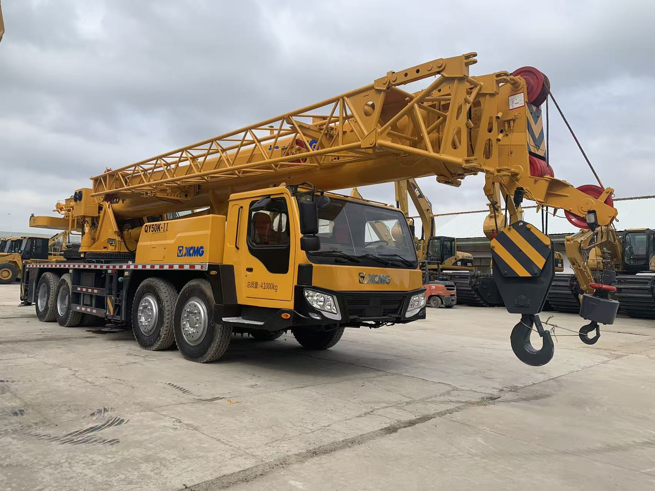XCMG Truck Crane QY50K, QY65K, QY70K Good Price on Sale - Mobile crane: picture 1 XCMG Truck Crane QY50K, QY65K, QY70K Good Price on Sale - Mobile crane: picture 1