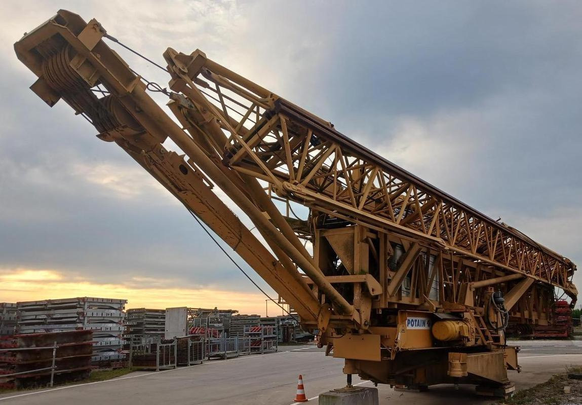 POTAIN GTMR 386B - Self-erecting tower crane: picture 2 POTAIN GTMR 386B - Self-erecting tower crane: picture 2