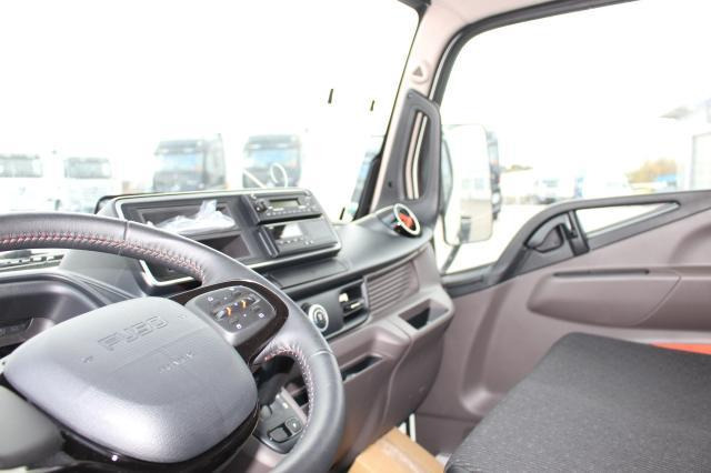 Interior photo 1: Cab chassis truck FUSO Canter 4S15E