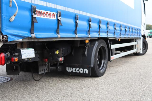 Mercedes-Benz Actros 1833 L nR - Curtainsider truck: picture 5 Mercedes-Benz Actros 1833 L nR - Curtainsider truck: picture 5