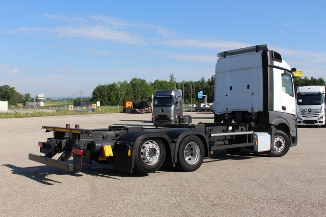 Mercedes-Benz Actros 2545 - Container transporter/ Swap body truck: picture 3 Mercedes-Benz Actros 2545 - Container transporter/ Swap body truck: picture 3