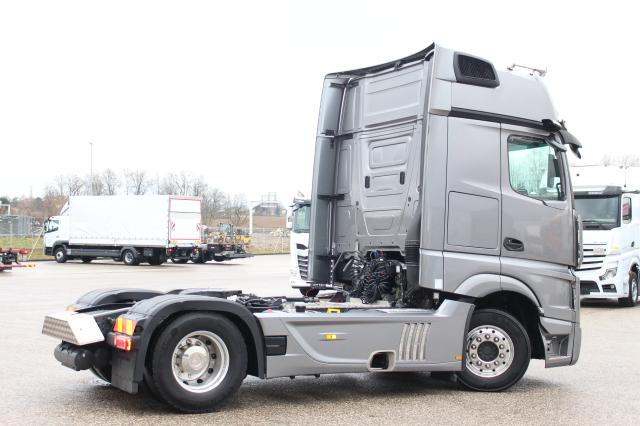 Mercedes-Benz Actros 1853LS HYDRAULIK - Tractor unit: picture 4 Mercedes-Benz Actros 1853LS HYDRAULIK - Tractor unit: picture 4