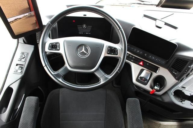 Tractor unit Mercedes-Benz Actros 1863LS NEUZUSTAND: picture 8