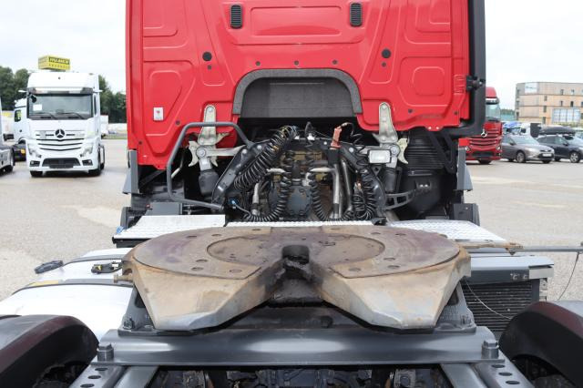 Tractor unit Mercedes-Benz Arocs 1853 HAD 4X2 / 4X4 LS: picture 7