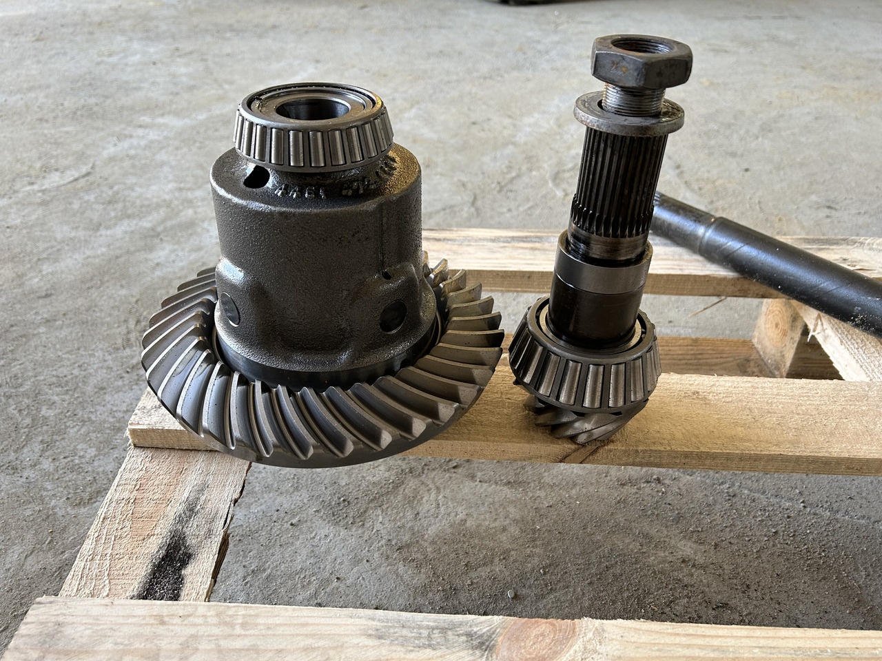 ZF LIEBHERR A314 - Axle and parts for Wheel excavator: picture 4 ZF LIEBHERR A314 - Axle and parts for Wheel excavator: picture 4