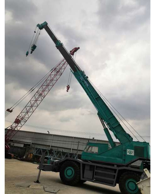 2015 KATO KR500H - Rough terrain crane: picture 3 2015 KATO KR500H - Rough terrain crane: picture 3