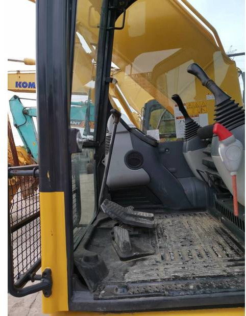 2020 Komatsu PC220-8 - Crawler excavator: picture 5 2020 Komatsu PC220-8 - Crawler excavator: picture 5