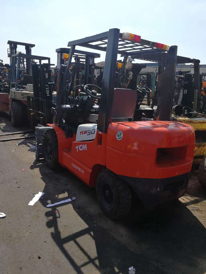 TCM FD30T6 - Forklift: picture 1 TCM FD30T6 - Forklift: picture 1