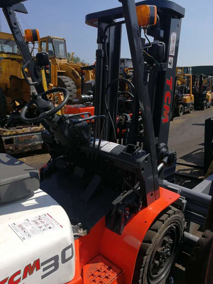 TCM FD30T6 - Forklift: picture 5 TCM FD30T6 - Forklift: picture 5