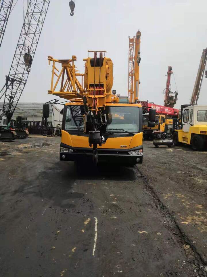 XCMG QY25K5 - Mobile crane: picture 4 XCMG QY25K5 - Mobile crane: picture 4