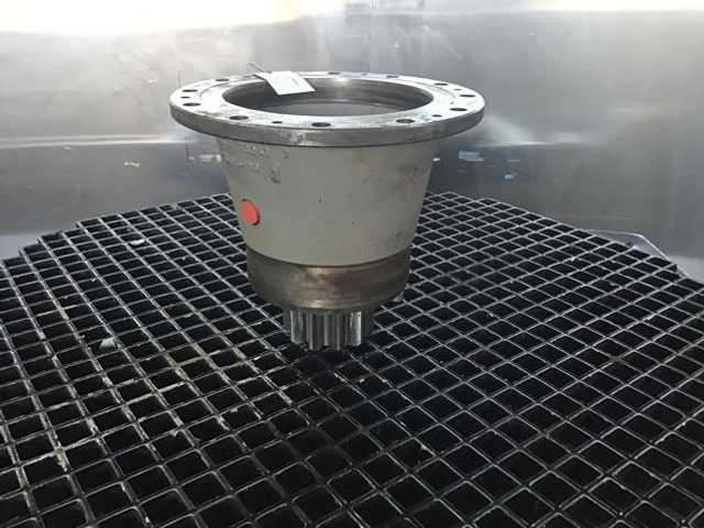 Liebherr A312 Li / A900C Li / A900C ZW - Wheel hub: picture 1 Liebherr A312 Li / A900C Li / A900C ZW - Wheel hub: picture 1