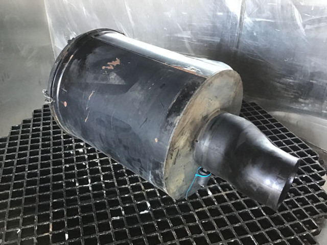 Liebherr Air Filter - Air intake system: picture 3 Liebherr Air Filter - Air intake system: picture 3