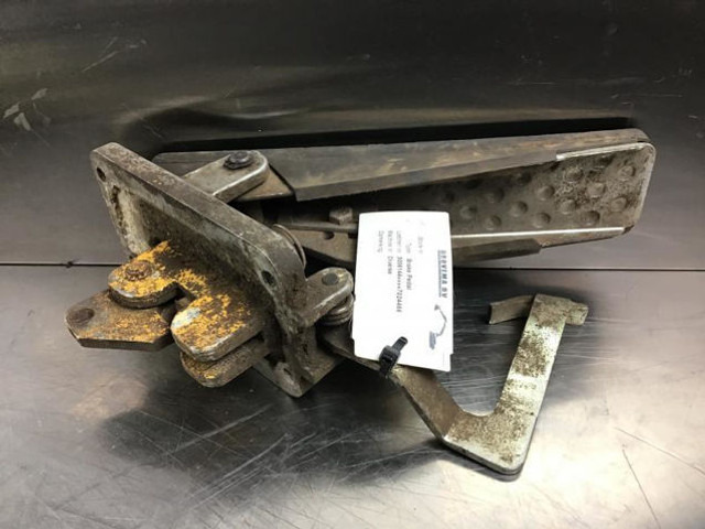 Pedal Liebherr Brake Pedal: picture 1