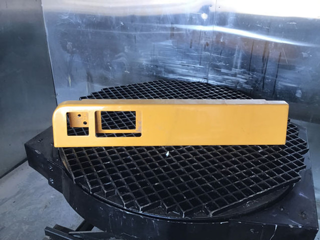 Liebherr Cover Front - Bumper: picture 2 Liebherr Cover Front - Bumper: picture 2