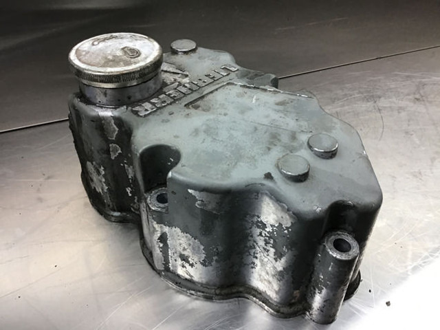 Liebherr Cylinderhead Cover - Cylinder block: picture 3 Liebherr Cylinderhead Cover - Cylinder block: picture 3