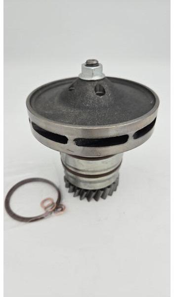 Liebherr D924 Waterpump aftermarket - Coolant pump: picture 1 Liebherr D924 Waterpump aftermarket - Coolant pump: picture 1