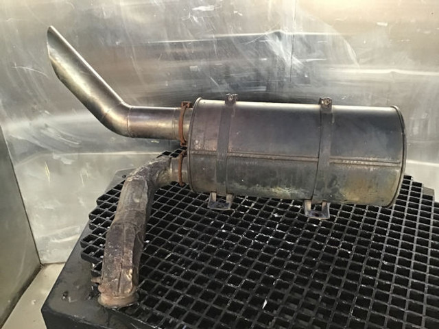 Liebherr Exhaust Silencer - Muffler: picture 2 Liebherr Exhaust Silencer - Muffler: picture 2