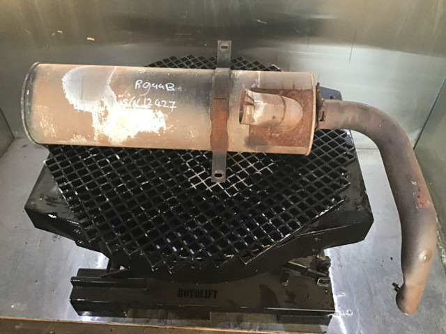 Liebherr Exhaust Silencer - Muffler: picture 4 Liebherr Exhaust Silencer - Muffler: picture 4