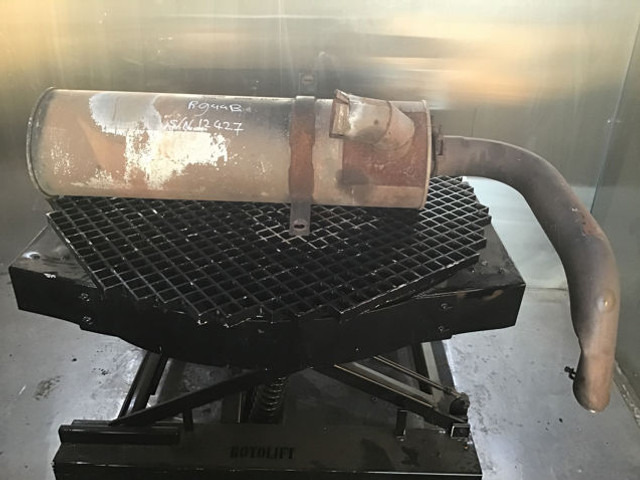 Liebherr Exhaust Silencer - Muffler: picture 2 Liebherr Exhaust Silencer - Muffler: picture 2