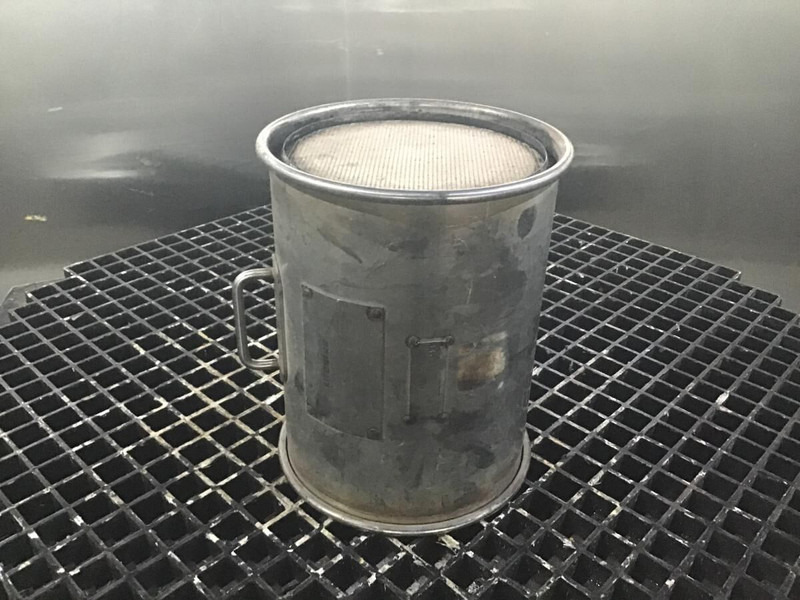 Liebherr Filter - Muffler: picture 2 Liebherr Filter - Muffler: picture 2